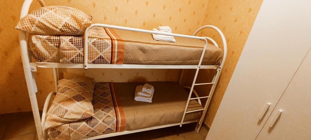 Casa Vacanza Dinastia Borbone - Centro Storico Neapel Exteriör bild