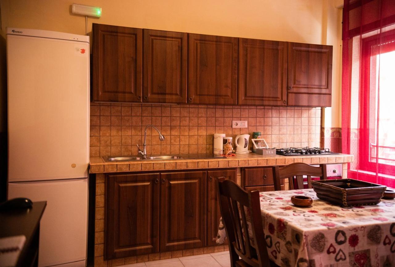 Casa Vacanza Dinastia Borbone - Centro Storico Neapel Exteriör bild